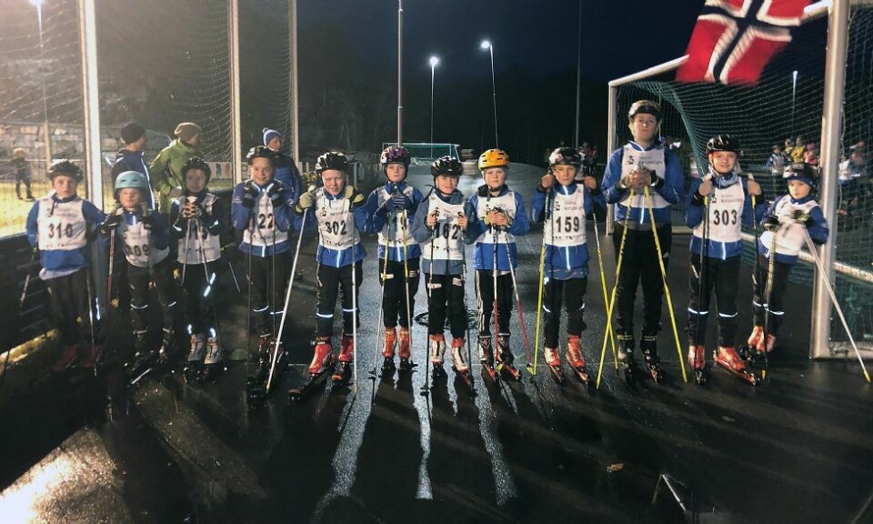 «Supermandag» på rulleski med pølser på menyen hos Fløy Ski