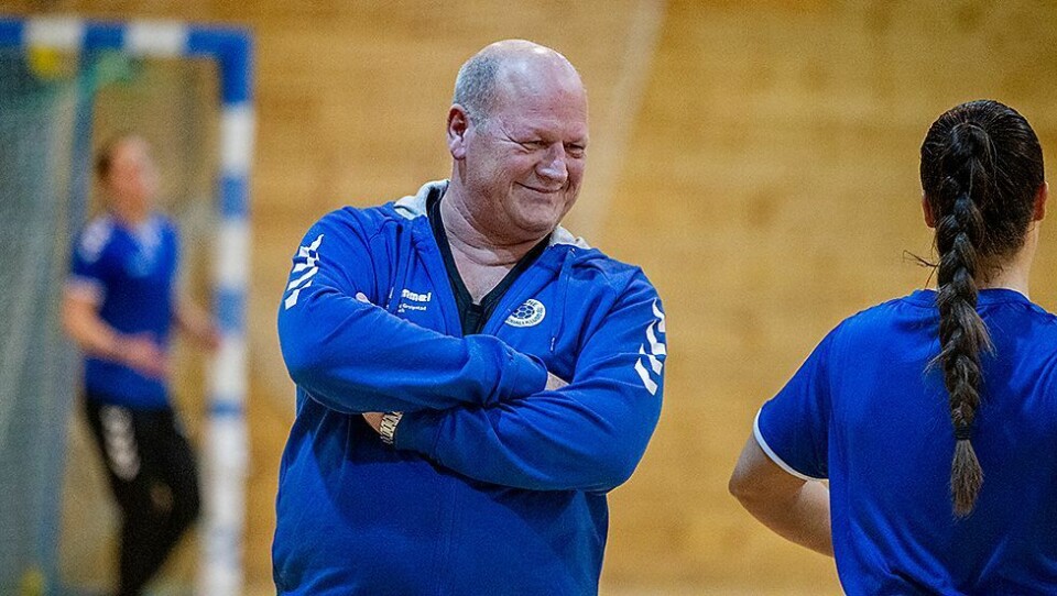 Troner alene på toppen