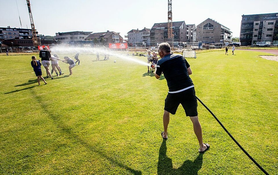 Varmt på fotballskole: - Vi har vært griseheldige