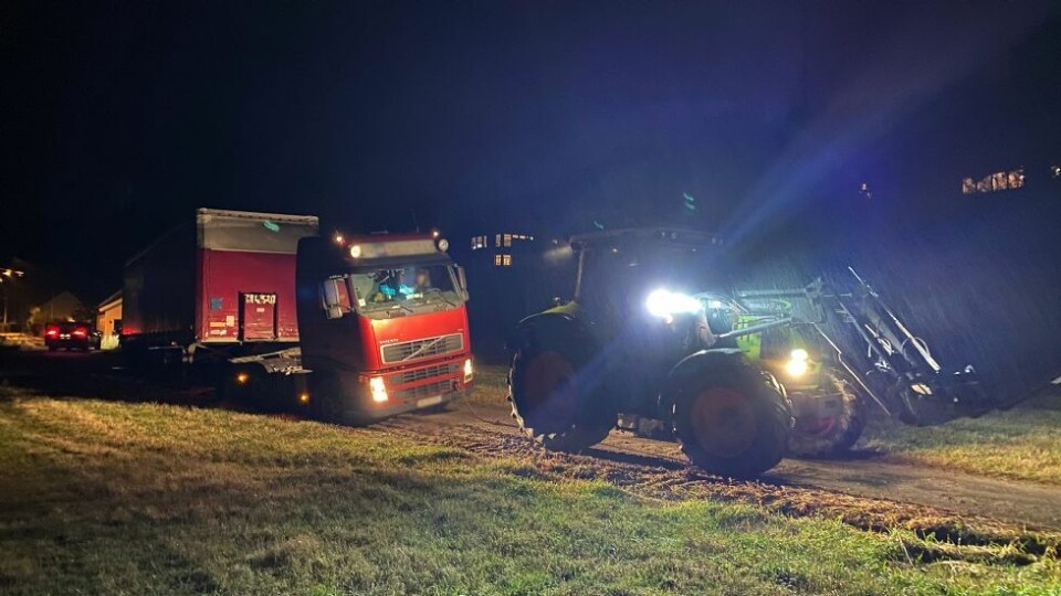 Trailer bom fast på Moneveien
