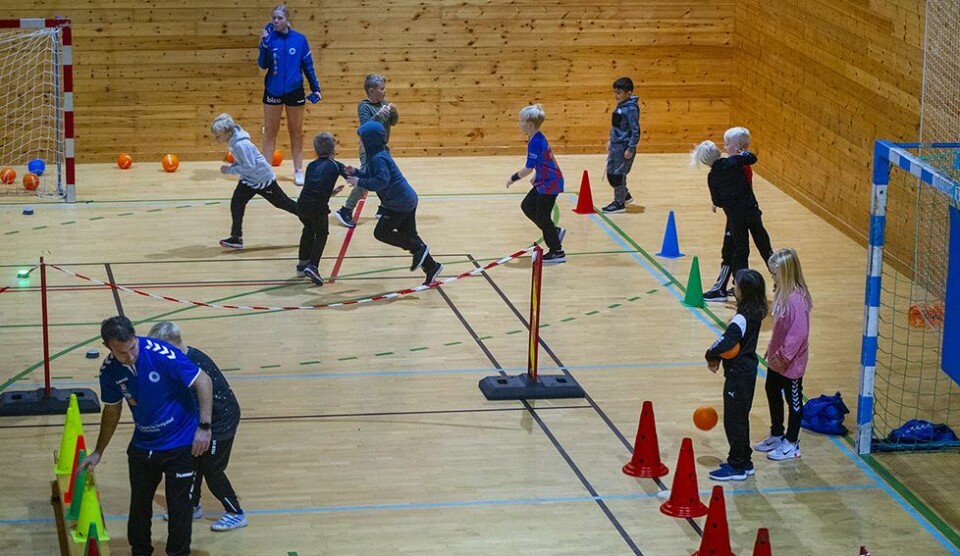 «Kast ballen» med 150 tredjeklassinger