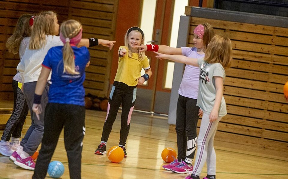 «Kast ballen» med 150 tredjeklassinger