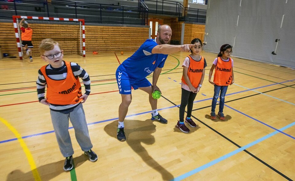«Kast ballen» med 150 tredjeklassinger