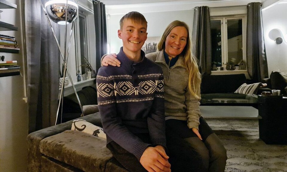 Fra årets arkiv: Her redder Helena (16), Adrian (16) og Laila nok en mann fra vannet i helgen