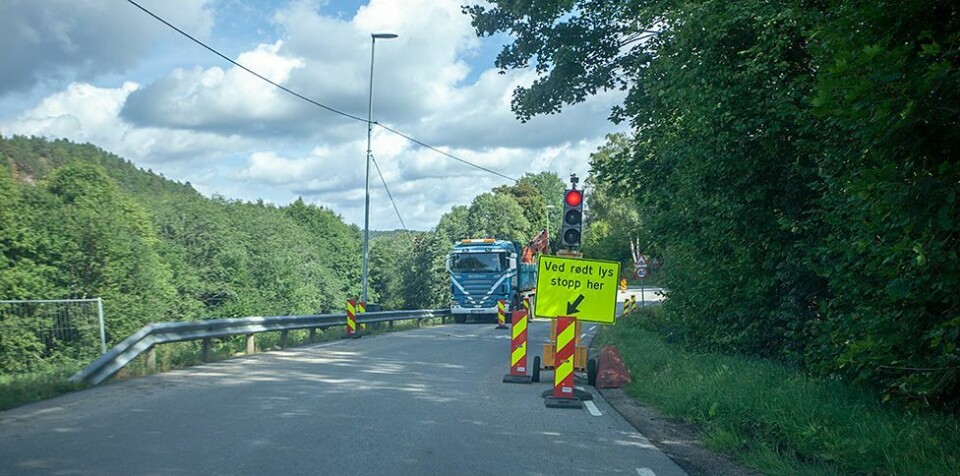 Stenger Rosselandsveien ved Volleberg i helgen