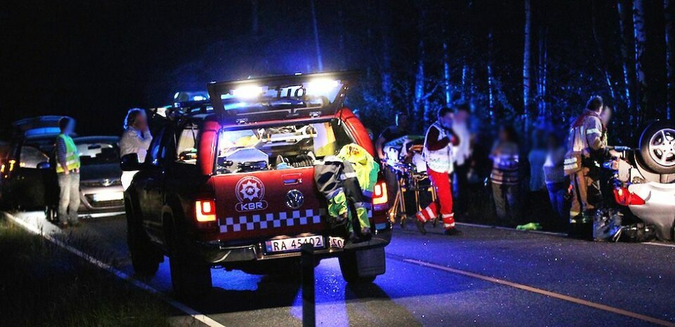 Livstruende skadet i bilulykke