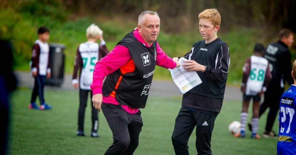 Gunnar bader i Høllen julaften hvis Søgne FK topper julekalender