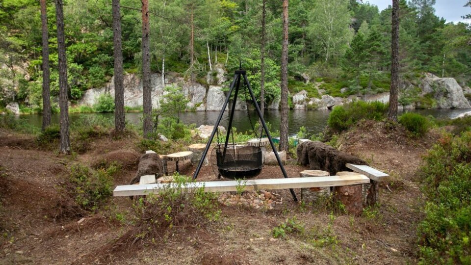 Tilbyr eventyrlig naturopplevelse på egen holme og i tretoppene