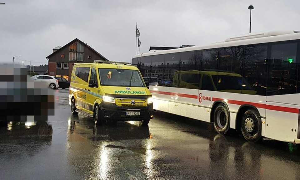 Påkjørsel på Tangvall, bilførers førerkort beslaglagt