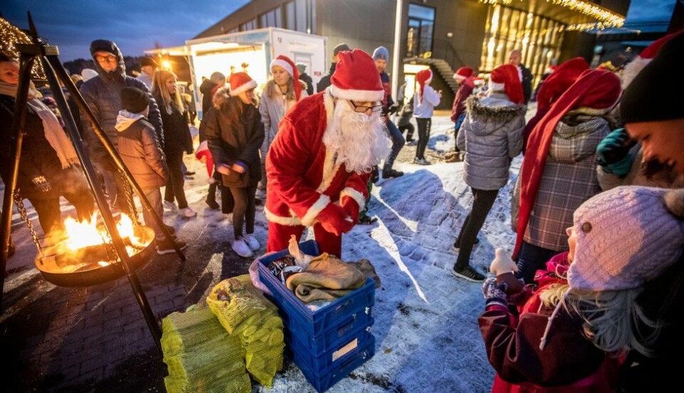 Hvem er julenissen: - Av med nissemaska, nye hint