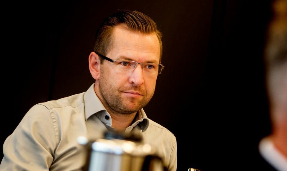 Hvem skal betale for rutebåt om kvelden?