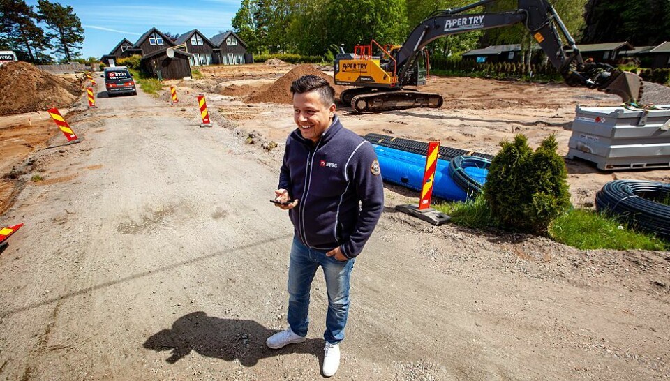Bygger 12 hytter for salg på Åros