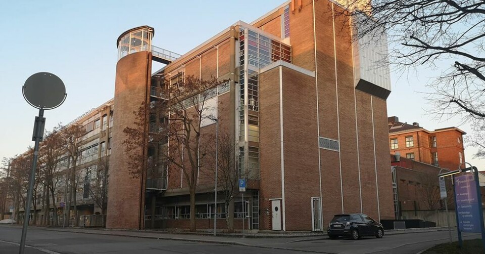 - Vi kommer med nye restriksjoner i neste uke