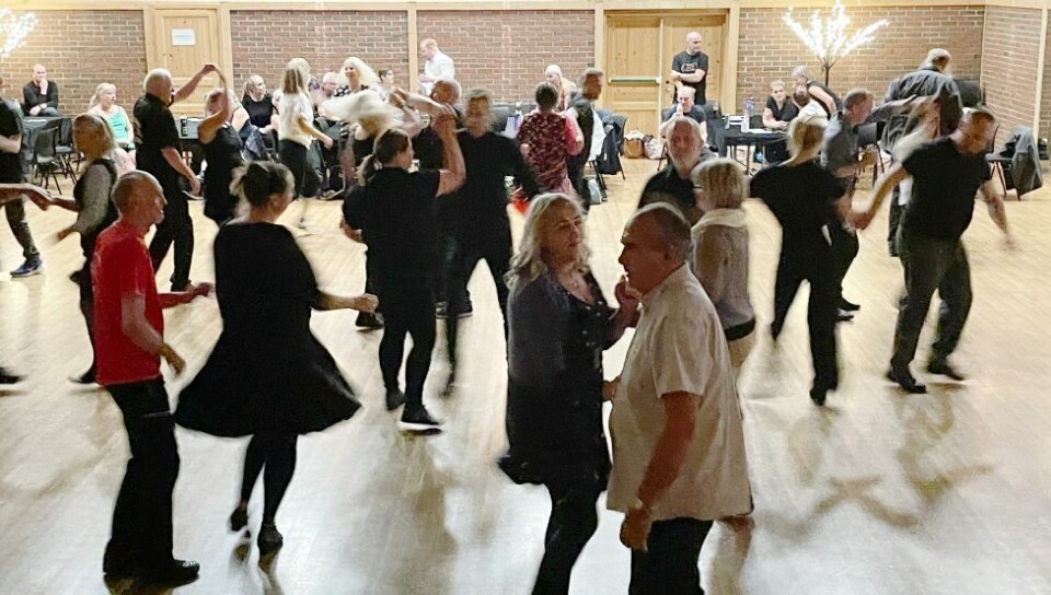 «Maraton-dans» med 100 deltakere i Vågsbygd Kultursenter