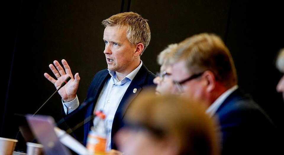 Overraskende
- Uttalelsene til Christian Eikeland overrasker meg. FrP har jo satt foten ned for Byvekstavtalen, så her snakker han med to tunger. Jeg har ikke snakket med KrF Agder om dette, men KrF i Kristiansand jobber for at denne fortaustrekningen på Vesterøya skal bli noe av, sier gruppeleder i Kristiansand, Jørgen Kristiansen (bildet), som legger til at han er glad så mange jobber for denne saken.