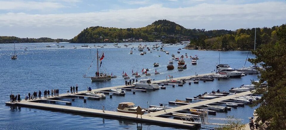 Lang, lang rekke i Søgne-skjærgården: Se bilder fra båttoget