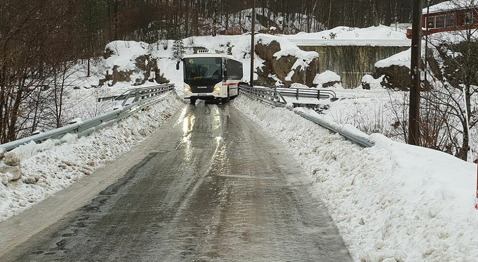 - Valgte å kjøre i fonna for ikke å treffe bussen