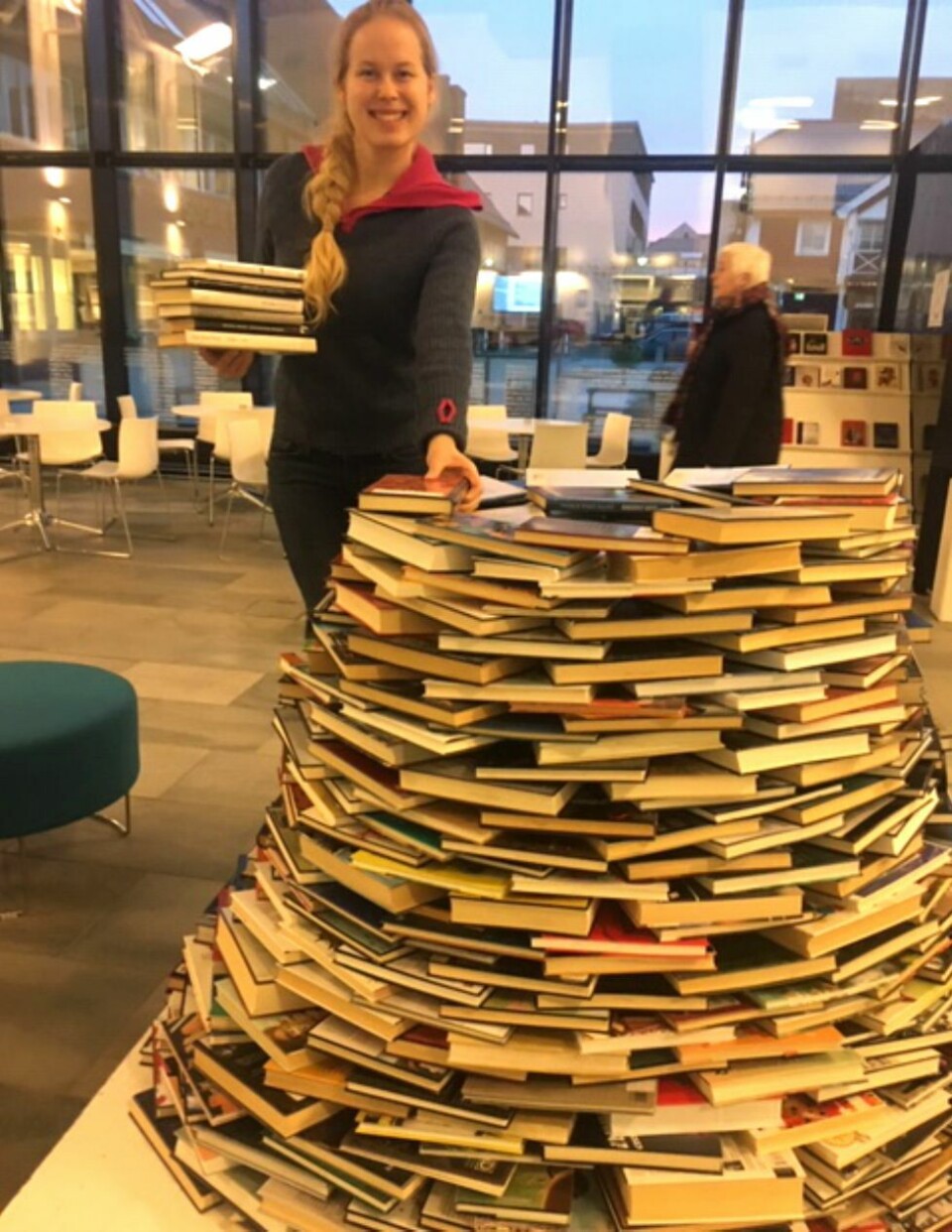 Se resultatet av bibliotekets boktrekonkurranse