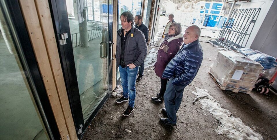 Legger ned og starter på nytt
