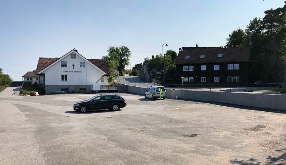 Mæbø-veien åpnet: Har vel aldri vært så romslig ved rundkjøringen