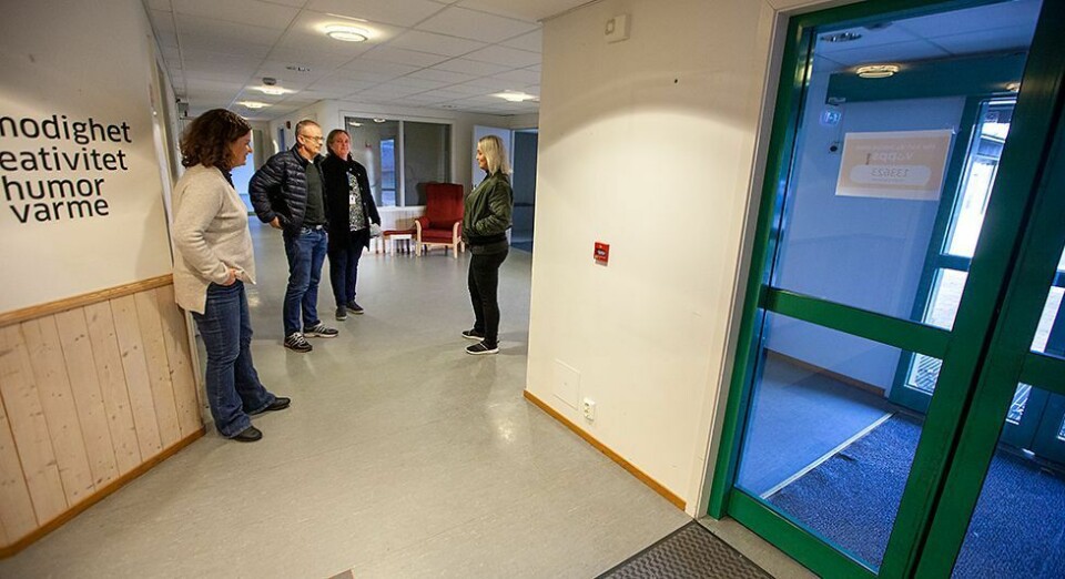 Nå er det lys i lokalene i den nye legevakta