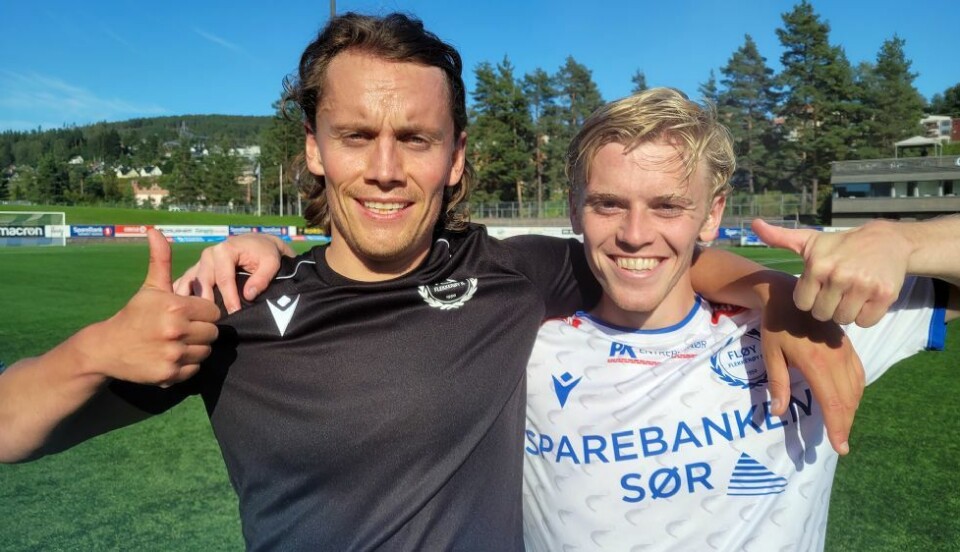 Jubel i Fløy: Vant endelig sin første seriekamp