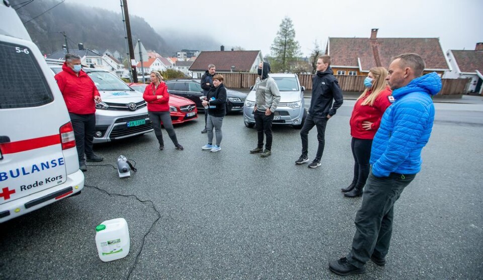 Hjelpekorpsere fra Søgne bistår koronasenteret
