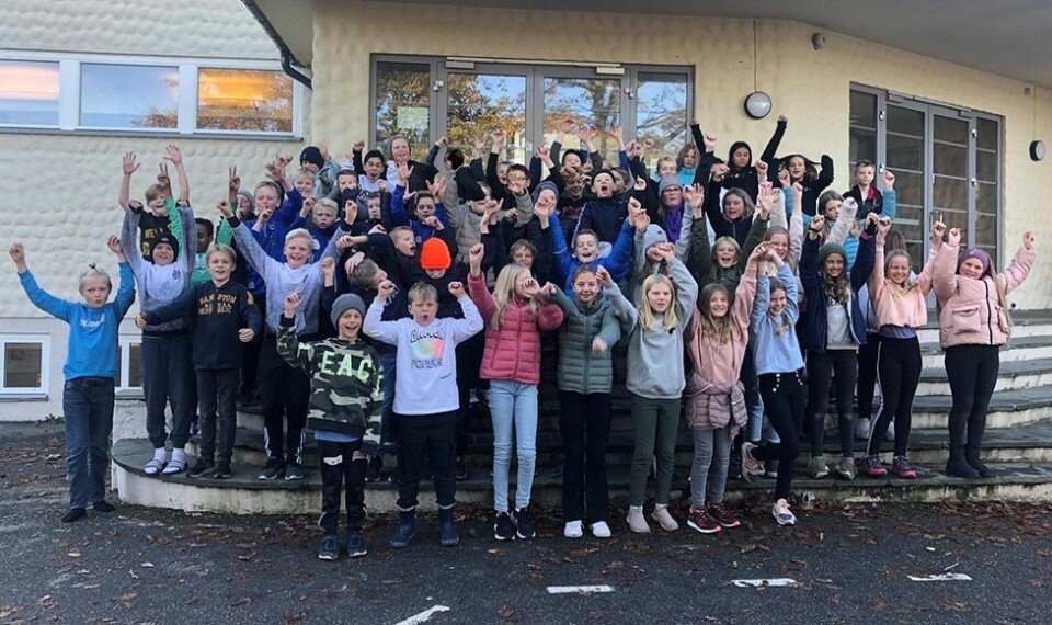 Gratulasjoner fra Haakon og Erna: 6. trinn ved Flekkerøy skole til topps i FN-sambandets Live-kahoot