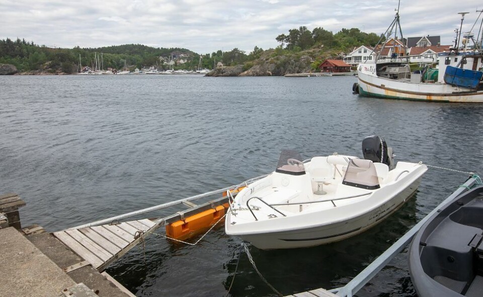 Denne båten har ligget som gratispassasjer i flere måneder