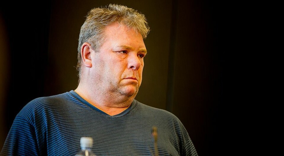 'To timers parkeringsplasser på sydsiden av rådhuset'