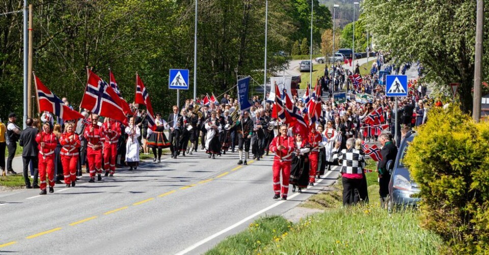 17. mai 2019: Se skoletoget i Søgne i opptak