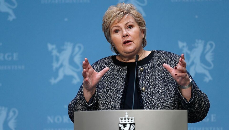 - Vi kommer med nye restriksjoner i neste uke