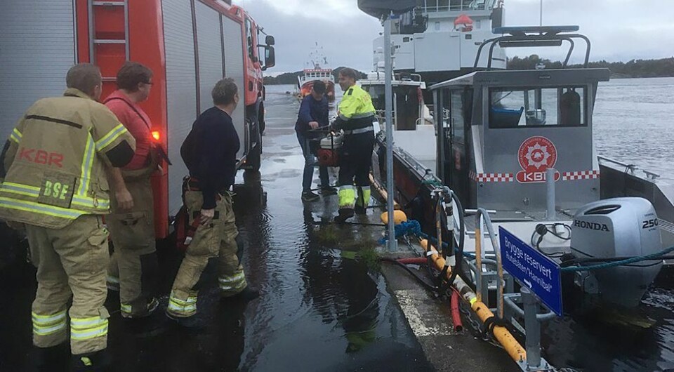 Båten som forliste i Søgne torsdag utløste redningsaksjon i Mandal fredag
