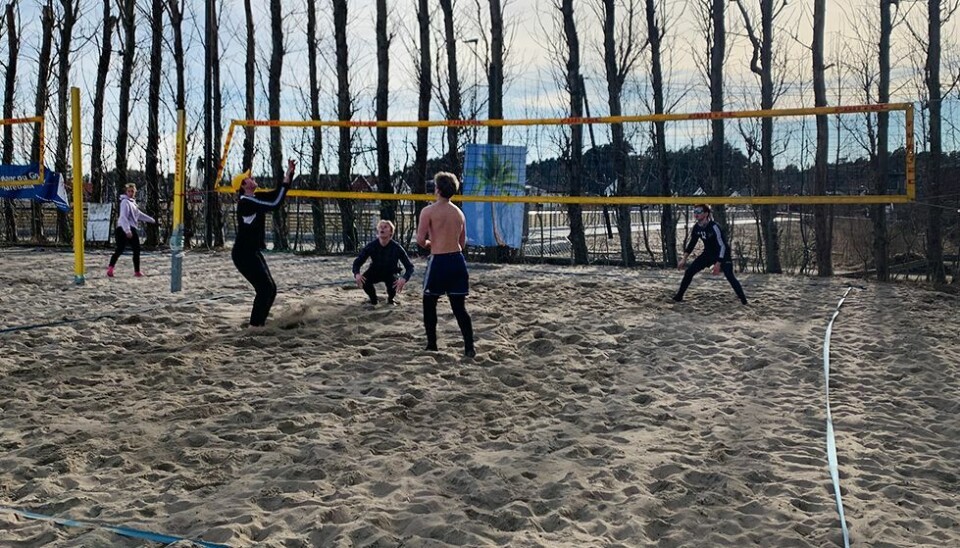 Sandvolleyballbanene på Tangvall har åpnet