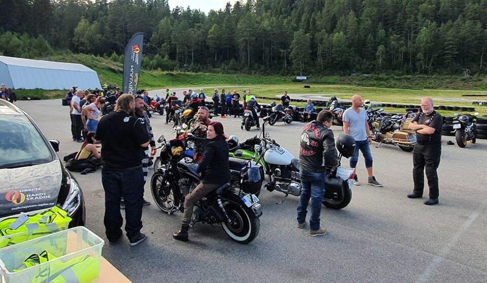 150 motorsykler på Vamoen torsdag