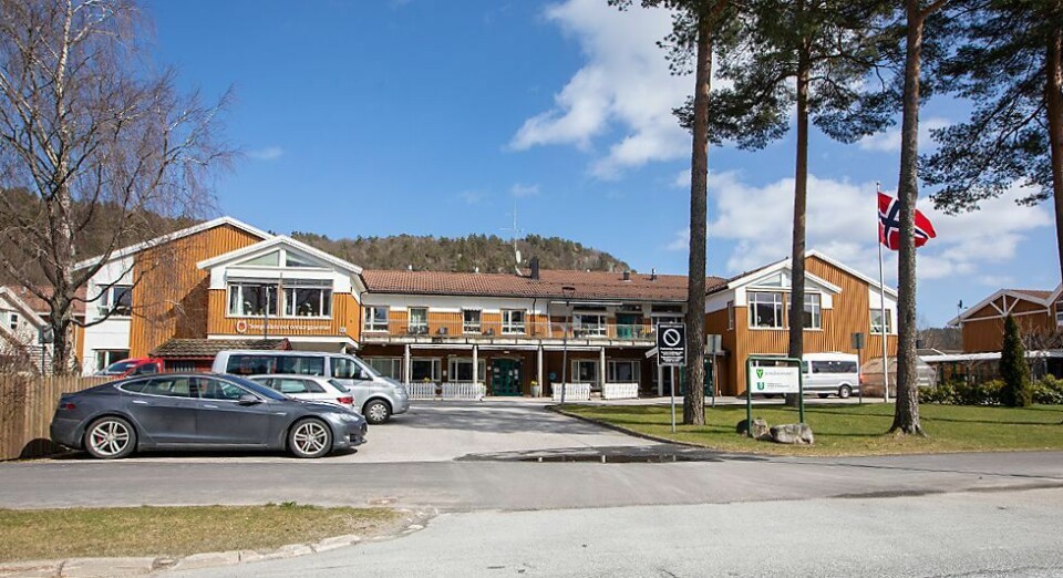 Leverte 1.940 underskrifter for å bevare sonekontoret på Nodeland