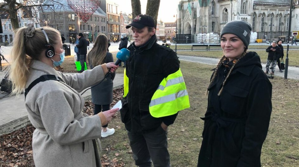 - Pizzaen må serveres varm