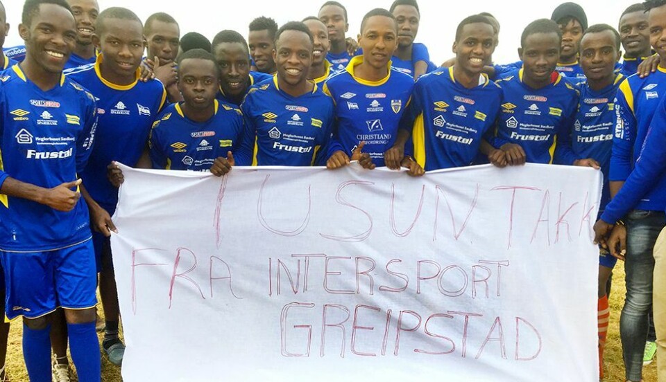 Flere drakter levert til Tanzania