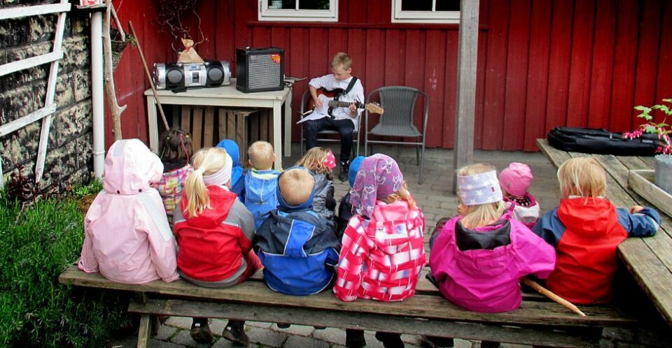 Maihilsen fra gårdsbarnehagen