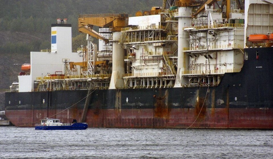 Offshoreskip slet seg. Ligger få meter unna boligrigg