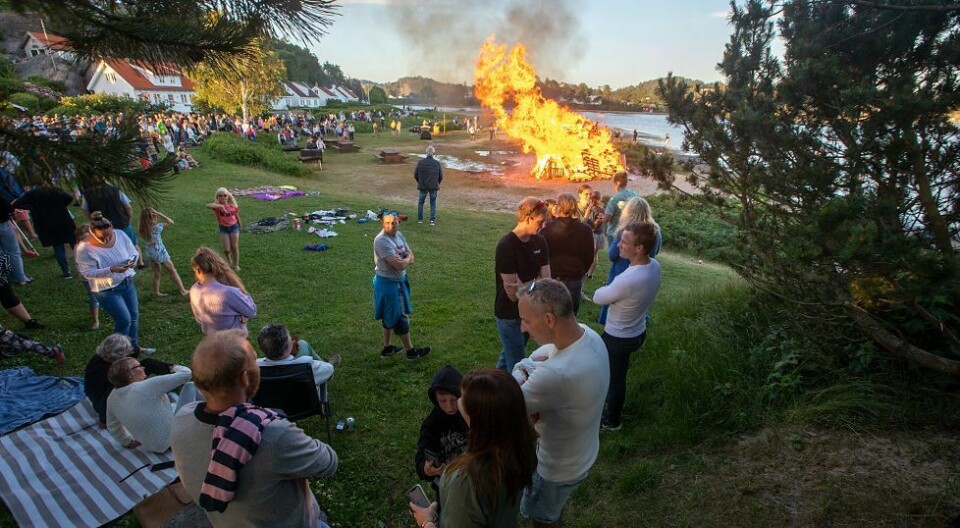 - Vi må dessverre avlyse St. Hansbålet på Sanden