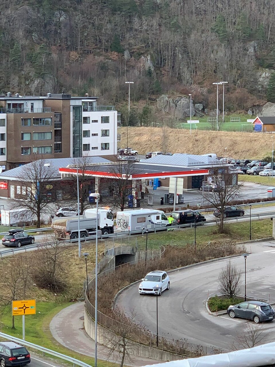 Saktegående trafikk etter uhell på Tangvall