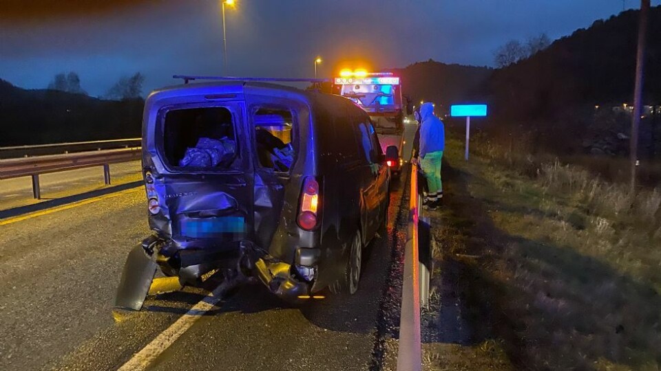 Fire biler i kjedekollisjon på E39 ved Rosseland