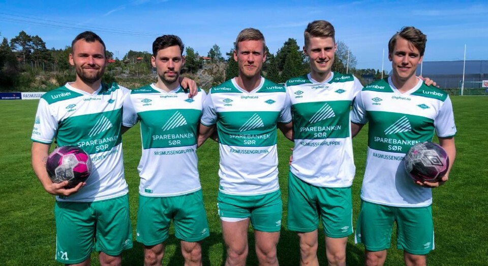 Ex-Fløy-spillere ønsker gamleklubben velkommen til fotballfest på Karuss 16. mai