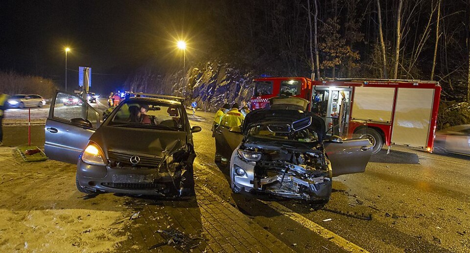 To til sykehus etter trafikkulykke på E39 Brennåsen