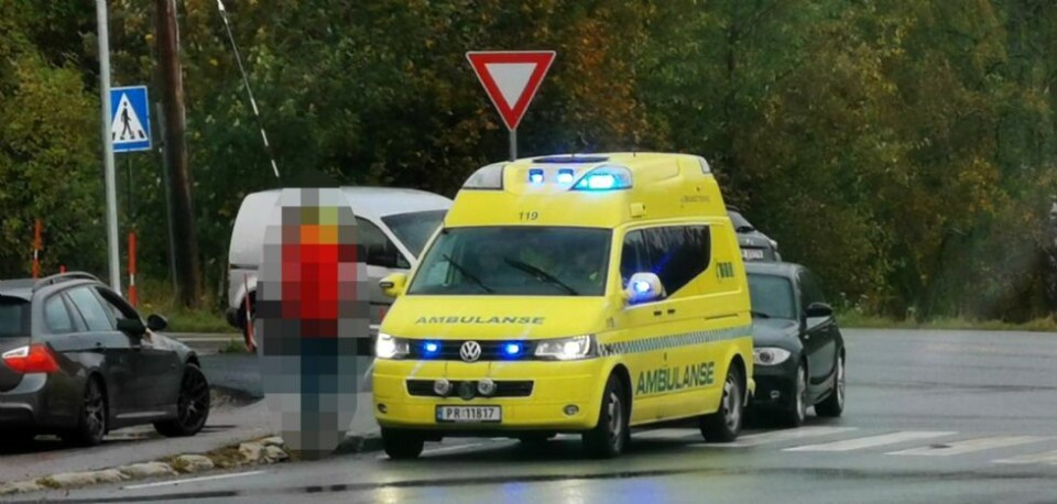 En person kjørt til sykehus etter trafikkulykke ved Lunde skole