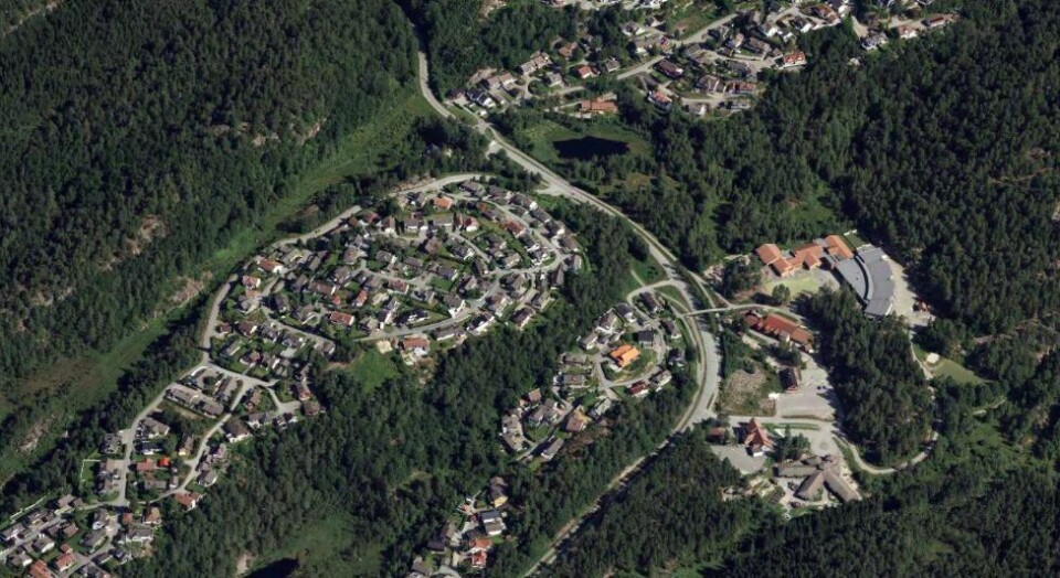 Fiberkabel i Songdalen gravd over