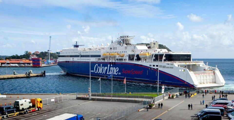 Color Line stenger ned passasjertrafikken med øyeblikkelig virkning. Norwegian stanser flyvningene på Kjevik