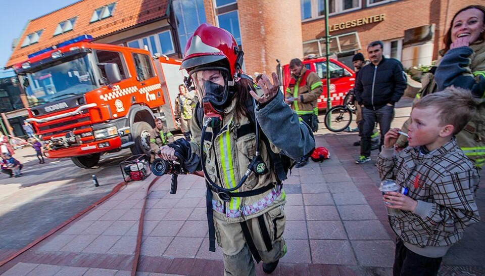 - Nei takk, vi skal ikke bli brannkvinner