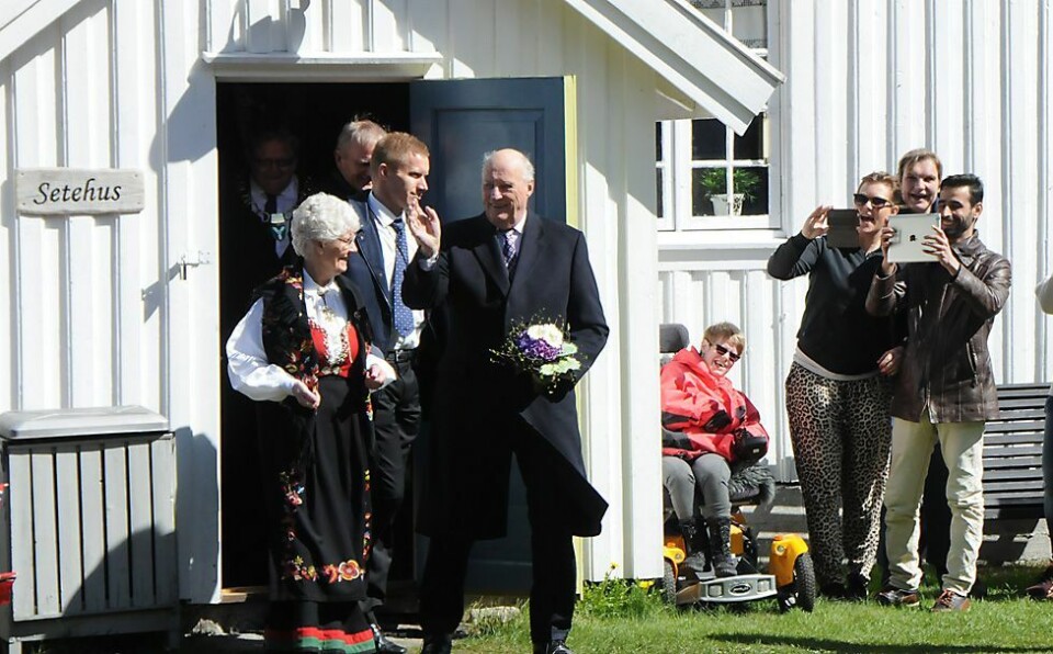 - Beklaget forsinkelsen